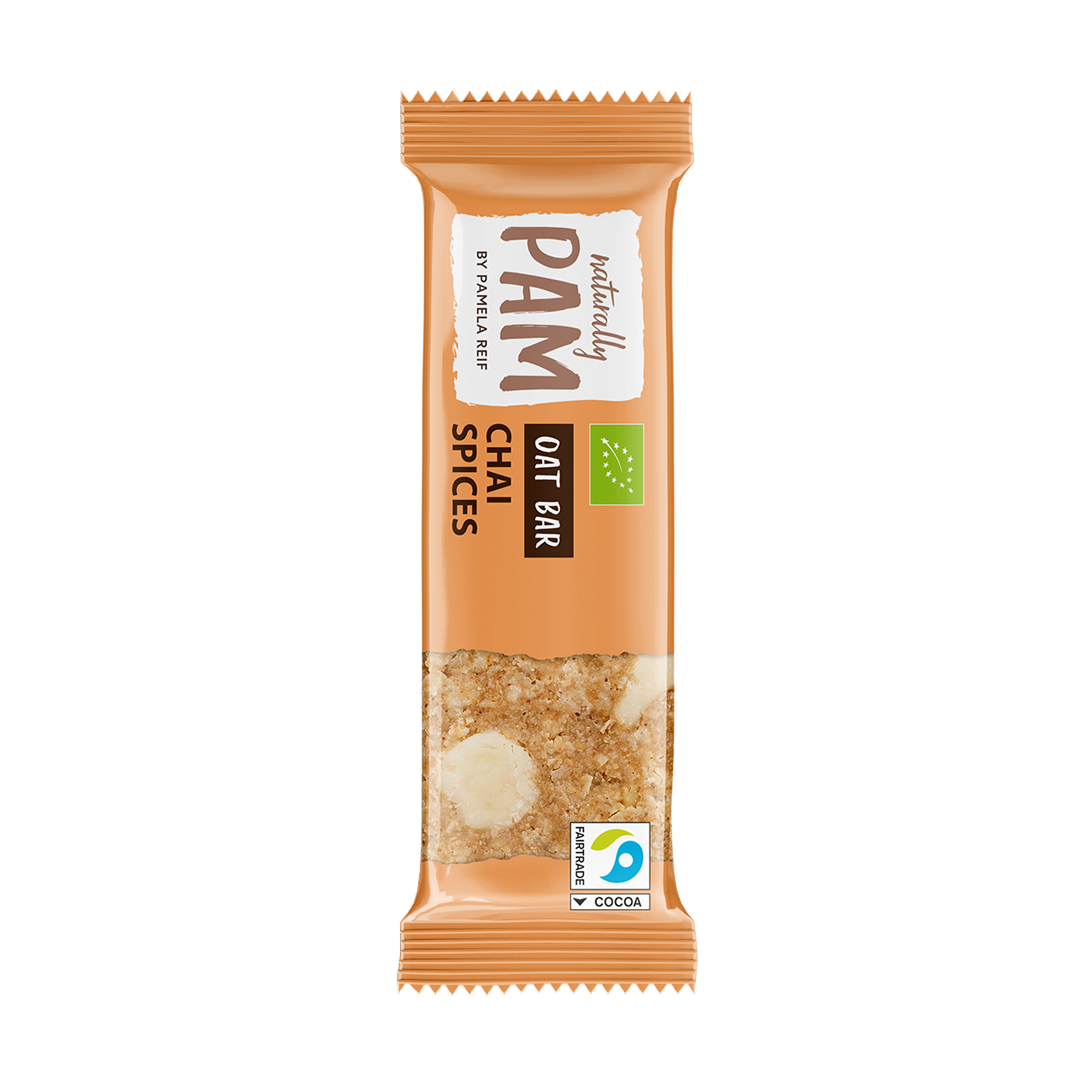 Naturally Pam Haferriegel mit Chai-Gewürzen, zeigt den einzelnen Riegel mit Gewürzbestandteilen und natürlichem Aussehen.