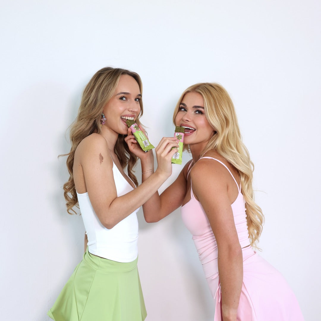 Naturally Pam Oat Bar Matcha Raspberry
