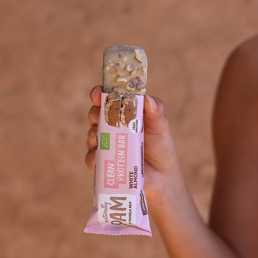 Naturally Pam Clean Protein Bar White Almond