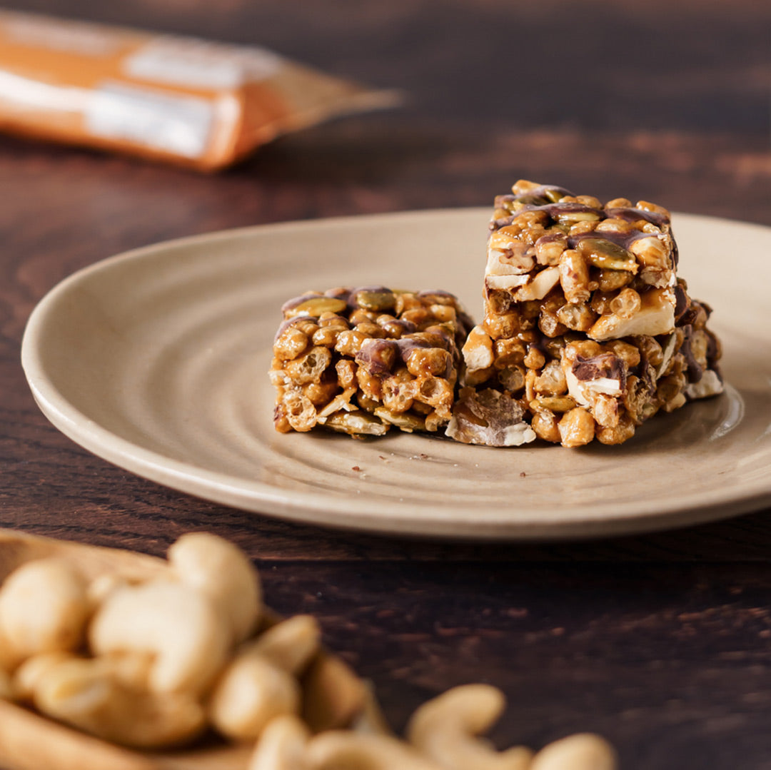 Naturally Pam Crunchy Protein Bar Cashew Caramela
