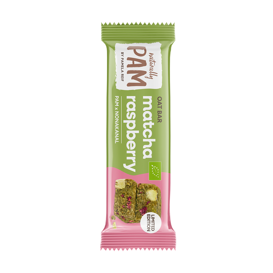 Natürlich Pam Haferriegel mit Matcha und Himbeere, zeigt den einzelnen Riegel mit grünen Matcha- und roten Himbeerstücken.